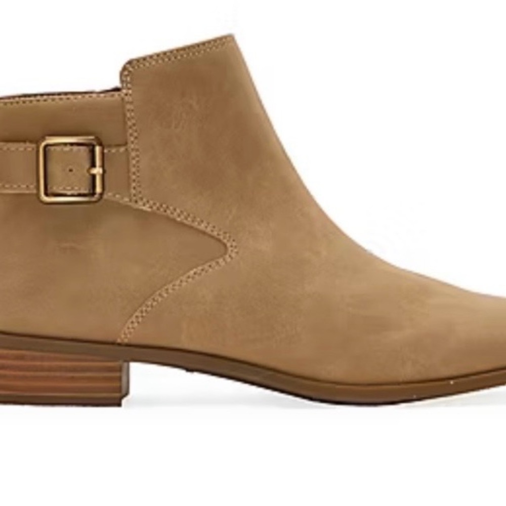 St. John’s Bay Ryder Ankle Boots Size 9.5